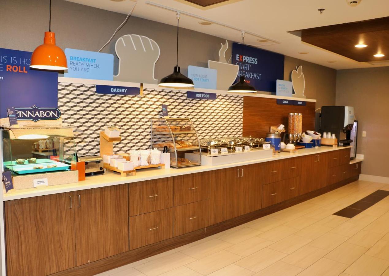 Holiday Inn Express By Ihg Douglas Exteriér fotografie