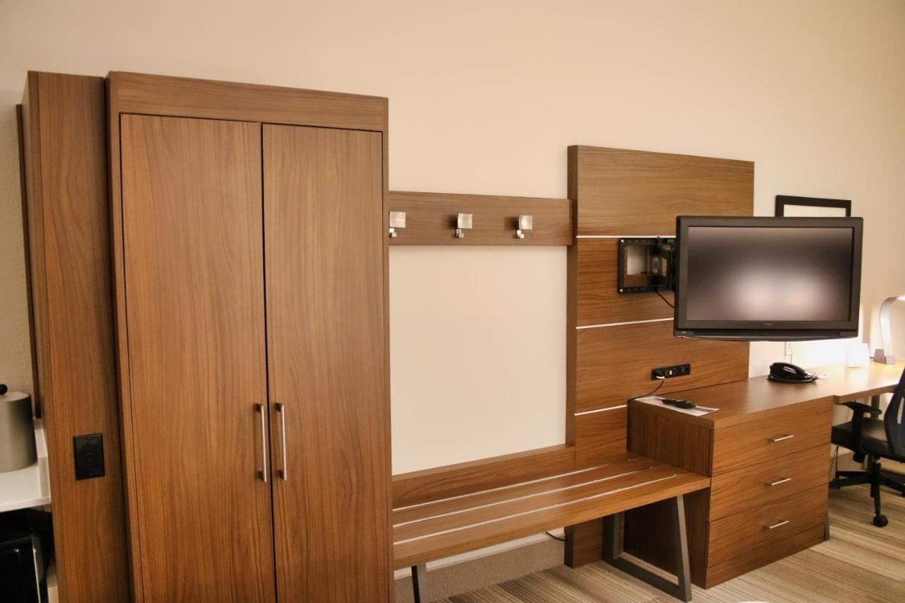 Holiday Inn Express By Ihg Douglas Exteriér fotografie