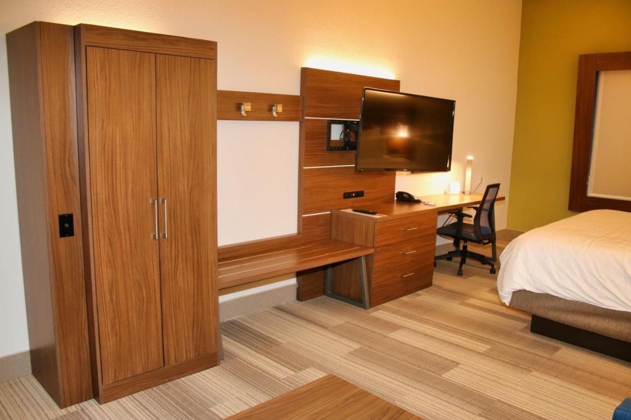 Holiday Inn Express By Ihg Douglas Exteriér fotografie