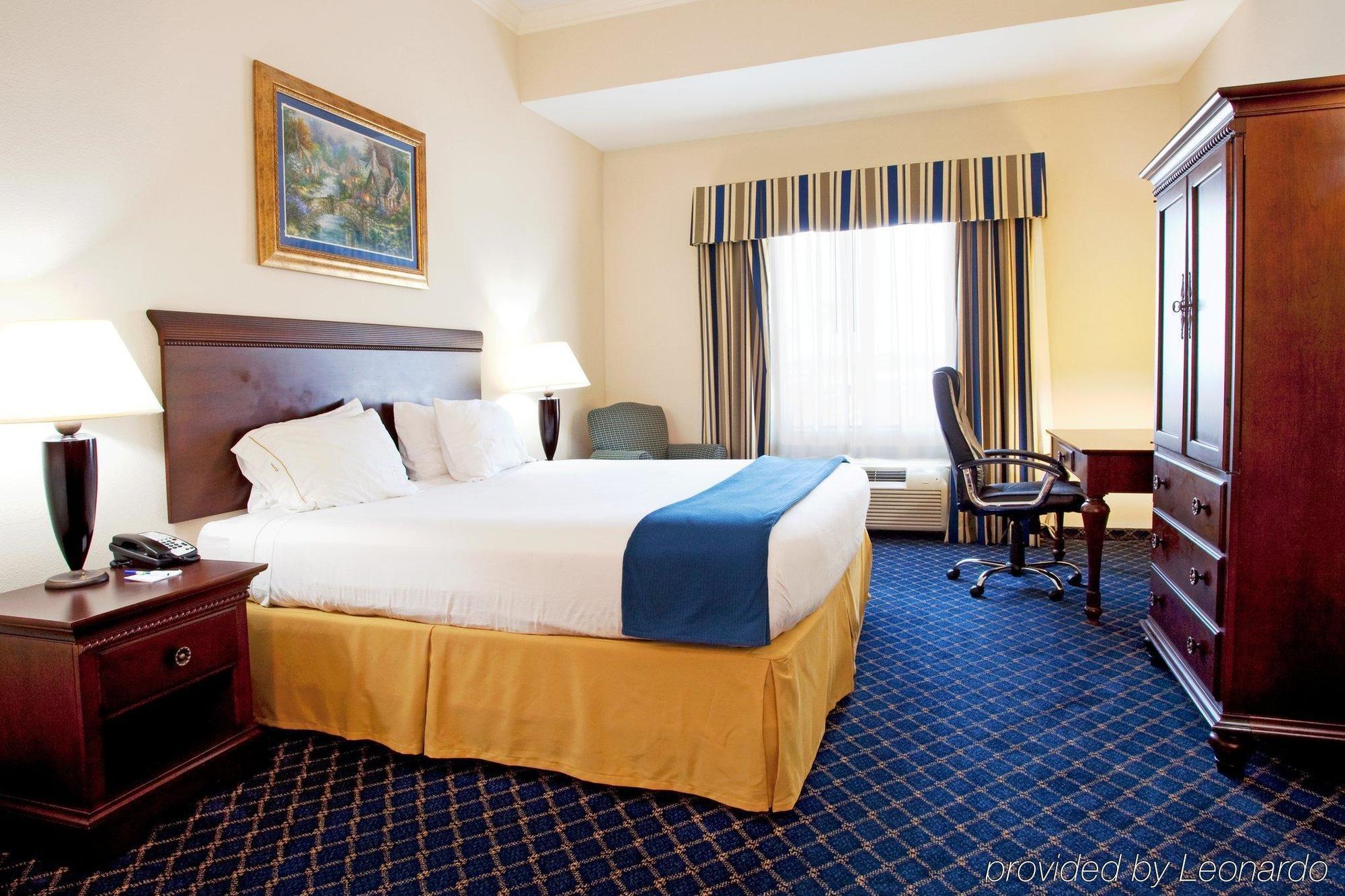 Holiday Inn Express By Ihg Douglas Pokoj fotografie